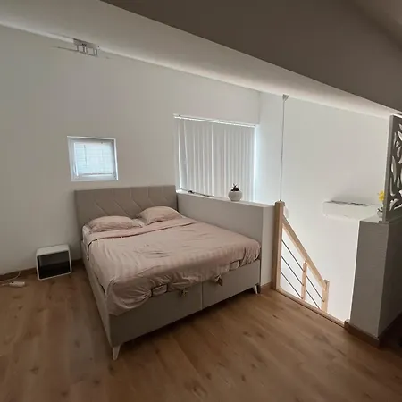 Duplex Bordeaux - Place De Parking Privée - Tram